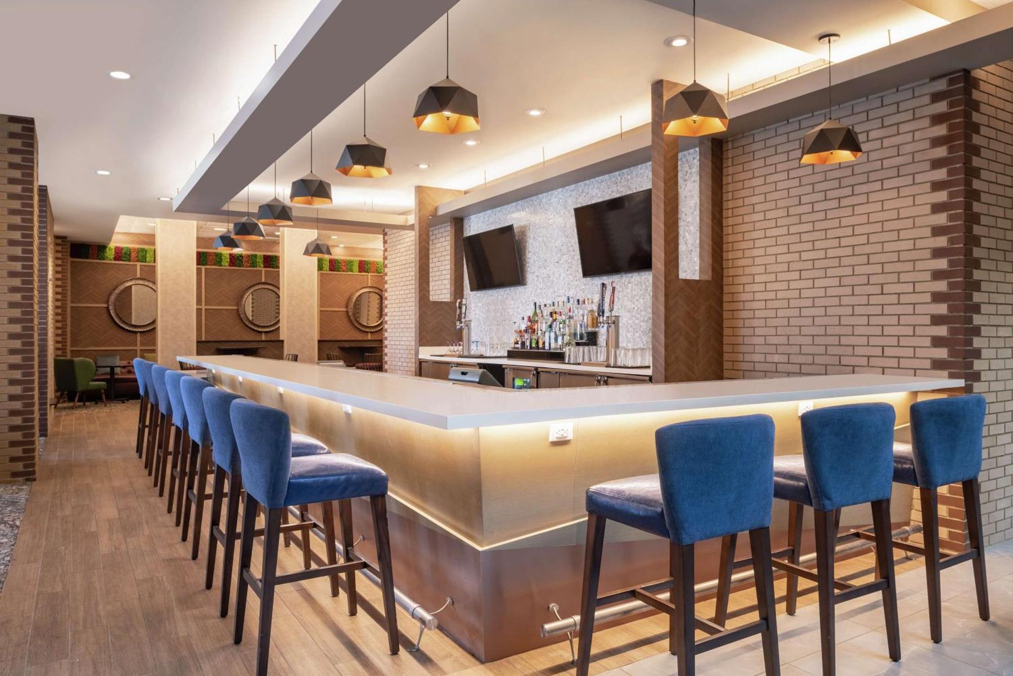 Embassy Suites By Hilton Cleveland Rockside Independence Ngoại thất bức ảnh