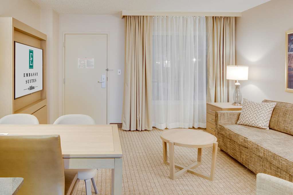 Embassy Suites By Hilton Cleveland Rockside Independence Phòng bức ảnh